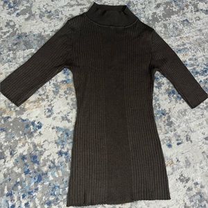 Olive short sleeve turtleneck